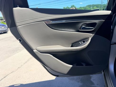 Used 2017 Chevrolet Impala LT w/ Leather Package FWD image 25
