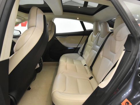 Used 2018 Tesla Model S P100D image 14