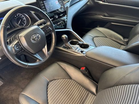 Used 2024 Toyota Camry SE w/ Cold Weather Package FWD image 10