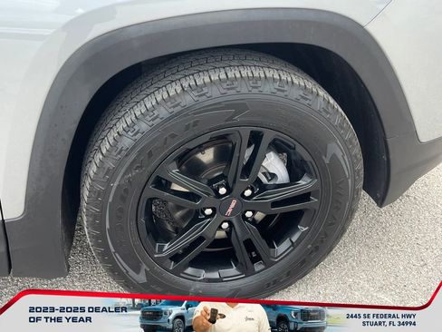 Used 2023 GMC Terrain AT4 w/ Tech Package image 21
