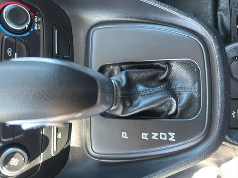 Used 2022 Ford Transit Connect XL FWD image 26