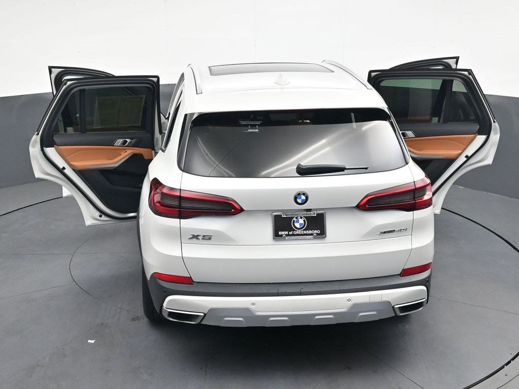 Used 2019 BMW X5 xDrive40i w/ Convenience Package AWD/4WD image 40