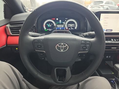 Used 2025 Toyota Camry XSE w/ Premium Plus Package image 17