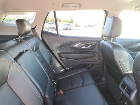 Used 2020 GMC Terrain SLT image 6