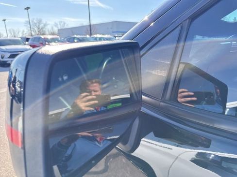 Used 2022 Chevrolet Silverado 1500 RST w/ Redline Edition image 21