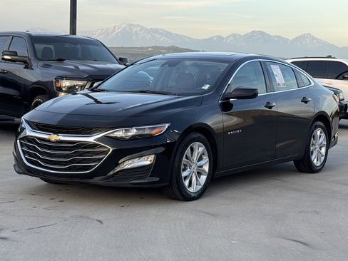 Used 2024 Chevrolet Malibu LT image 3