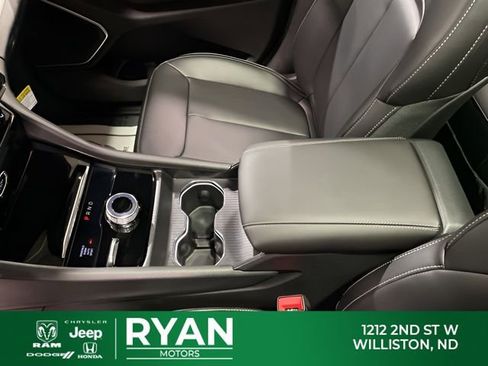New 2026 Jeep Grand Cherokee Limited AWD/4WD image 28