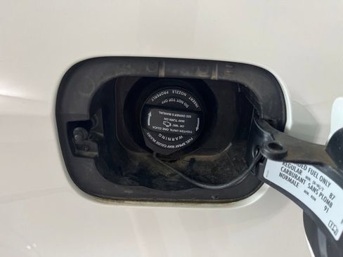 Used 2017 Volkswagen Jetta SE FWD image 45