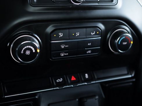 Used 2021 Chevrolet Silverado 1500 Custom w/ Custom Max Trailering Package image 16