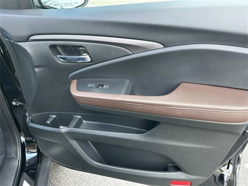 Certified 2024 Honda Ridgeline RTL image 6