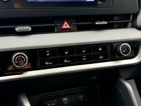 Used 2023 Kia Sportage LX image 22