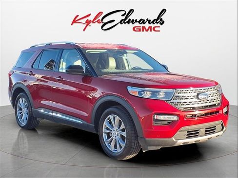 Used 2023 Ford Explorer Limited image 3