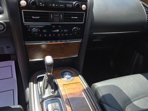 Used 2023 Nissan Armada SL w/ Captain's Chairs Package image 7