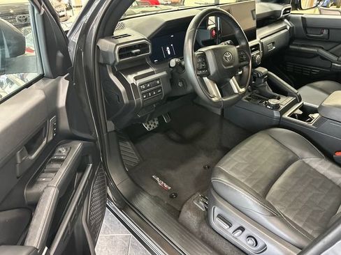 Used 2025 Toyota 4Runner TRD Sport Premium AWD/4WD image 11