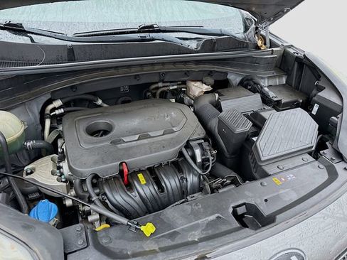 Used 2018 Kia Sportage LX image 18
