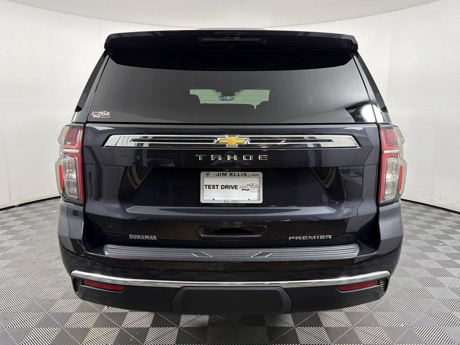 Certified 2024 Chevrolet Tahoe Premier w/ Premium Package RWD image 5
