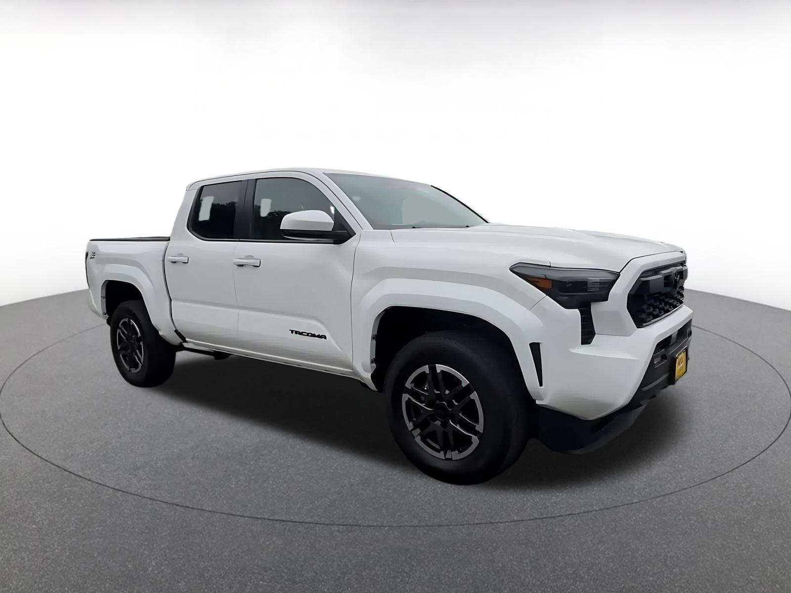 Used 2026 Toyota Tacoma TRD Sport RWD image 2