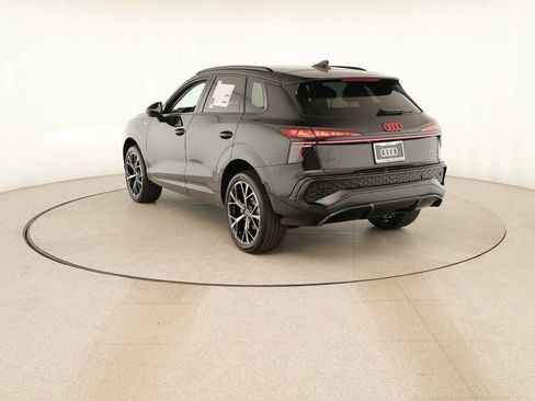 New 2026 Audi Q3 quattro 2.0T AWD/4WD image 4