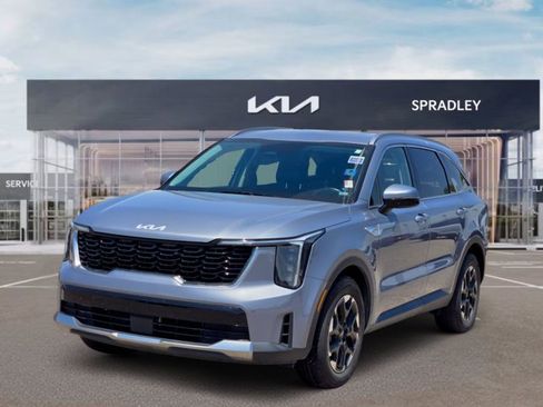 Certified 2024 Kia Sorento S FWD image 1