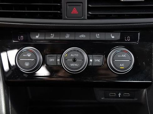 Used 2021 Volkswagen Jetta GLI FWD image 35