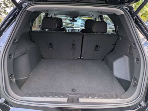 Used 2024 Chevrolet Equinox LT FWD image 13