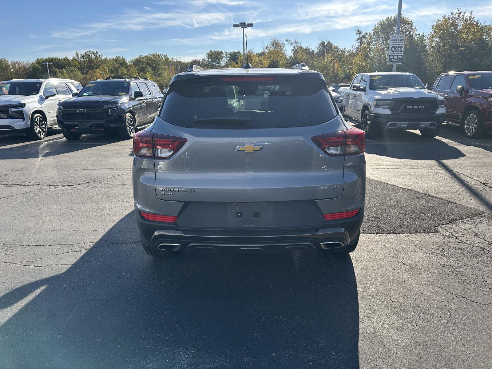 Used 2023 Chevrolet TrailBlazer ACTIV w/ Sun and Liftgate Package AWD/4WD image 3