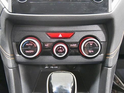 Used 2023 Subaru Crosstrek 2.0i Premium image 28