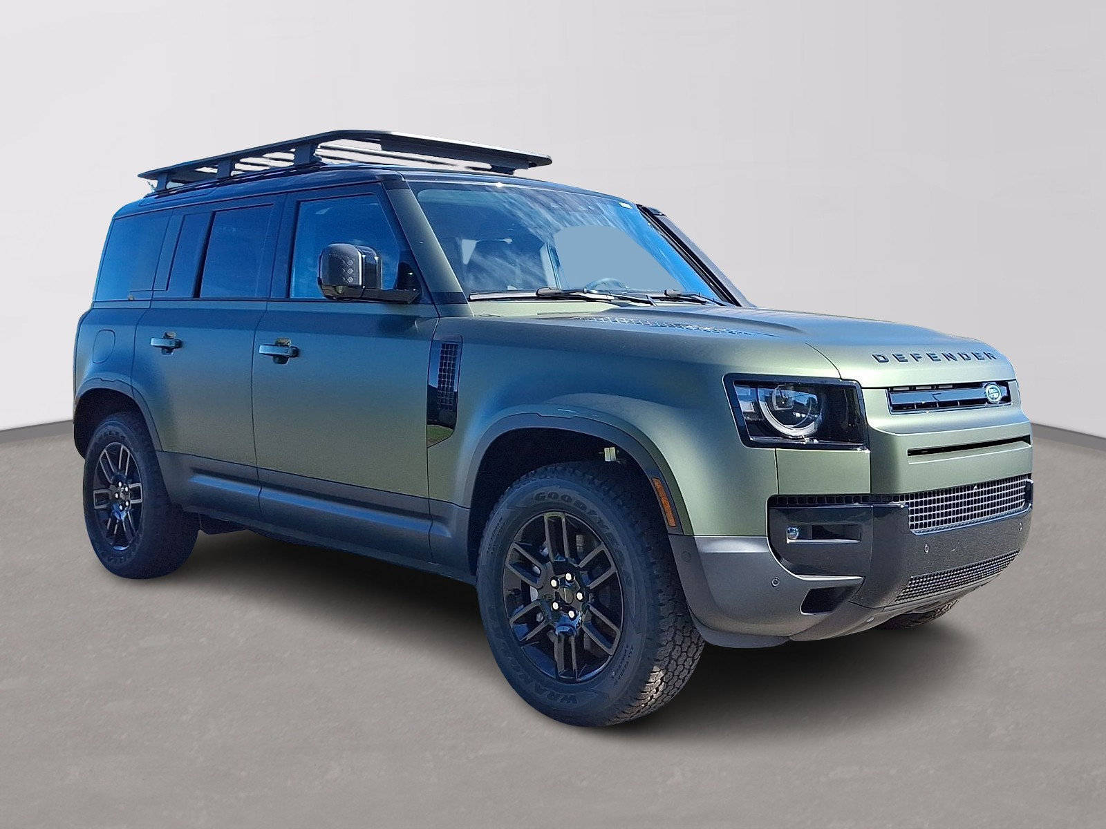 New 2026 Land Rover Defender 110 S AWD/4WD image 2
