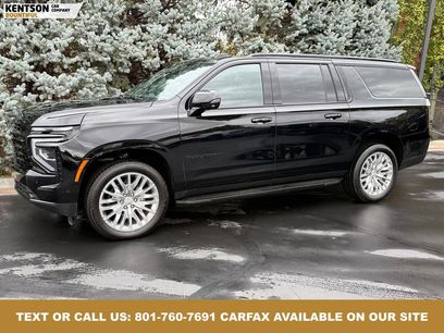 Used 2025 Chevrolet Suburban RST