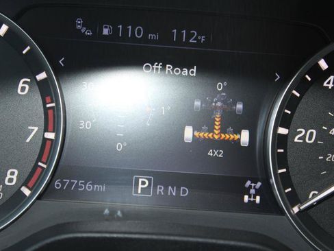 Used 2022 Nissan Titan SV AWD/4WD image 26