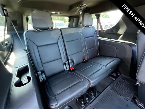 Used 2023 GMC Yukon XL Denali AWD/4WD image 26
