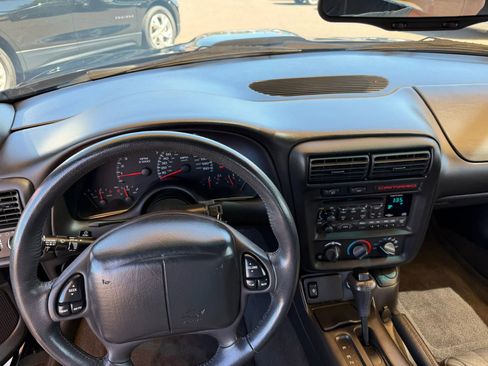 Used 2000 Chevrolet Camaro Z28 w/ SS Performance/Appearance Pkg image 23