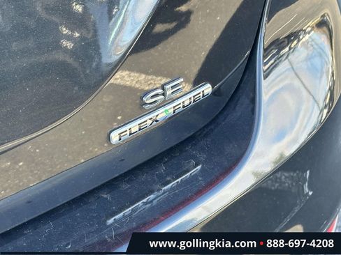 Used 2014 Ford Focus SE w/ SE Sport Package FWD image 9