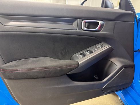 Used 2025 Honda Civic Type R image 10