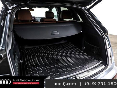 Used 2025 Audi Q5 e Premium Plus w/ Premium Plus Package image 23