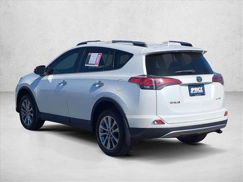Used 2018 Toyota RAV4 Limited image 8