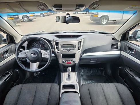 Used 2011 Subaru Outback 2.5i AWD/4WD image 30