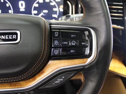 Used 2022 Jeep Grand Wagoneer Series III image 33