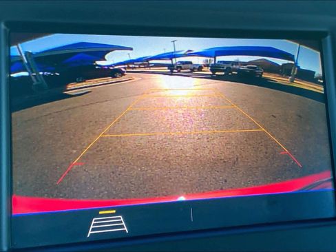 Used 2021 Chevrolet Equinox LT image 26