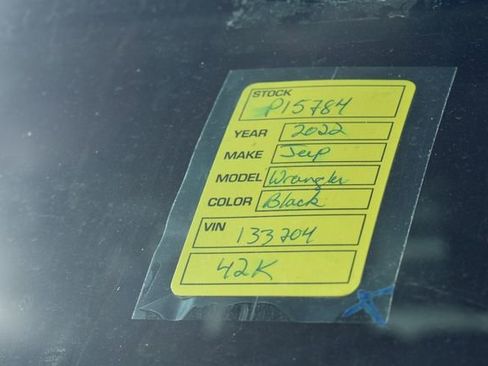 Used 2022 Jeep Wrangler Unlimited Sport image 14