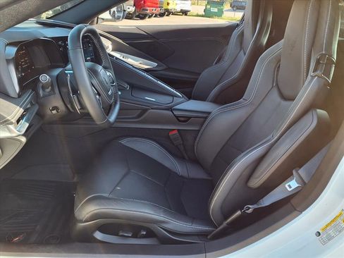 Used 2025 Chevrolet Corvette Stingray image 24