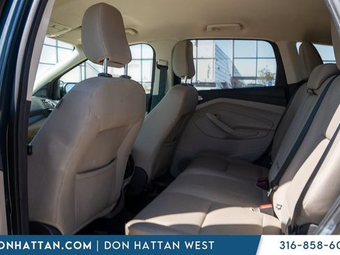 Used 2019 Ford Escape SE FWD image 17
