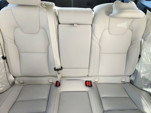 New 2026 Volvo XC60 T8 Ultra w/ Protection Package Premier image 14