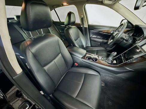Used 2019 INFINITI Q50 Luxe w/ Cargo Package (L96) RWD image 30