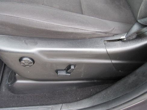 Used 2020 Dodge Durango SXT image 17