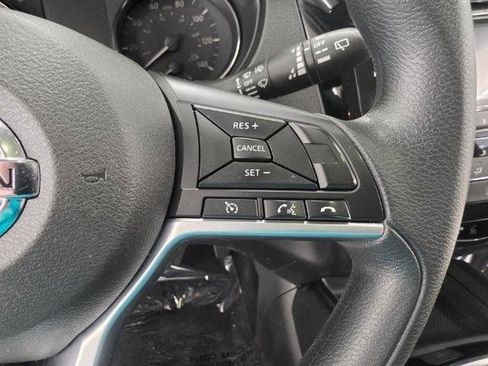 Used 2018 Nissan Rogue Sport S w/ S Appearance Package AWD/4WD image 12