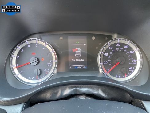 Used 2020 Toyota Highlander LE image 30