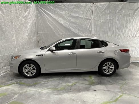 Used 2017 Kia Optima LX image 13