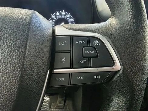 Used 2021 Toyota Sienna LE image 30