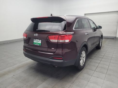 Used 2018 Kia Sorento LX image 9